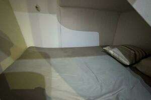 2000 Ocean Yachts 48 Convertible thumbnail 32
