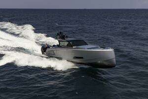 Robin's Nest 2023 Vanquish Yachts VQ45 Yacht For Sale in Boca Raton FL