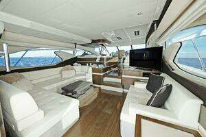 2017 Azimut 60 Flybridge thumbnail 5
