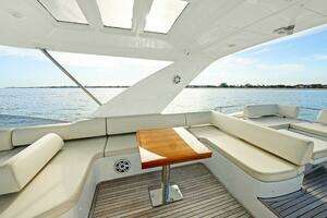 2017 Azimut 60 Flybridge thumbnail 33