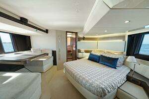 2017 Azimut 60 Flybridge thumbnail 20