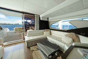 2017 Azimut 60 Flybridge thumbnail 7