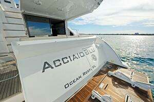 2017 Azimut 60 Flybridge thumbnail 2