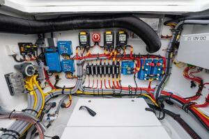 Stock 1 27ft Targa Yacht For Sale