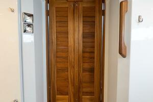 Stock 1 27ft Targa Yacht For Sale