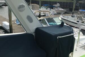 Photo 5368245 for 2001 Bayliner 4788 Pilot House Motoryacht  