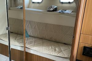 Photo 5368225 for 2001 Bayliner 4788 Pilot House Motoryacht  