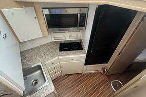 1994 Hatteras Double Cabin thumbnail 31