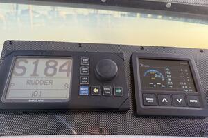 Escape 40ft Hatteras Yacht For Sale