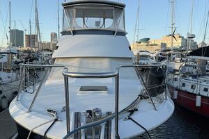 Escape 40ft Hatteras Yacht For Sale