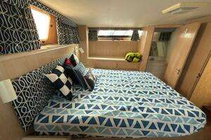 1994 Hatteras Double Cabin thumbnail 41