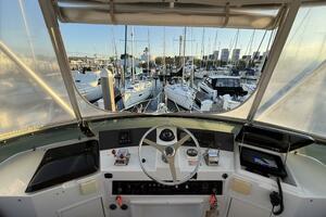 Escape 40ft Hatteras Yacht For Sale