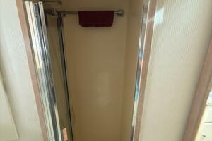 Escape 40ft Hatteras Yacht For Sale