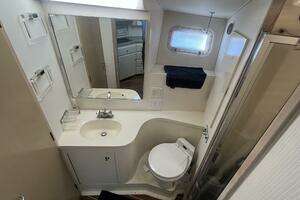 1994 Hatteras Double Cabin thumbnail 38