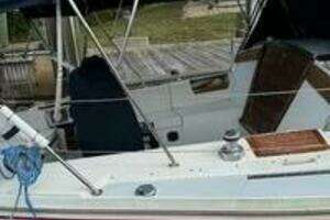 1988 Catalina 30 thumbnail 5