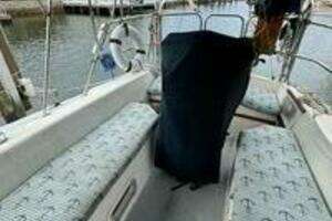 1988 Catalina 30 thumbnail 10