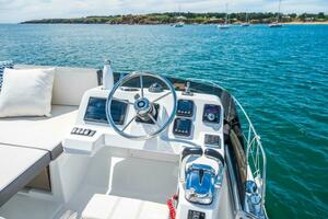 2026 Beneteau Antares 11 Fly thumbnail 12