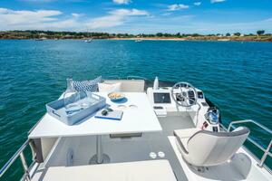 2026 Beneteau Antares 11 Fly thumbnail 7