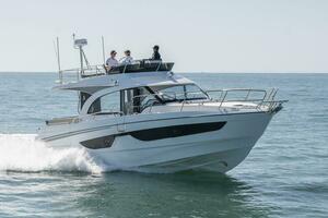 2026 Beneteau Antares 11 Fly thumbnail 24