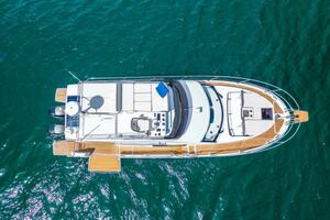 2026 Beneteau Antares 11 Fly thumbnail 4