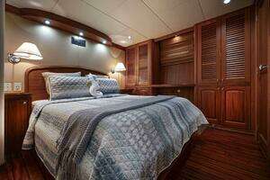 2010 AllSeas thumbnail 12