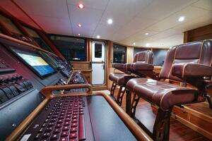 2010 AllSeas thumbnail 17