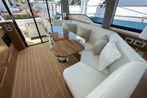 2025 Tiara Yachts 60 EX - Dinette