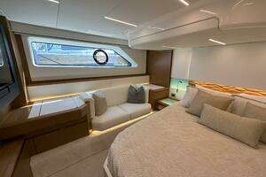 2025 Tiara Yachts EX 60 thumbnail 7