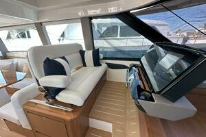 2025 Tiara Yachts 60 EX - Helm