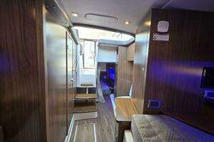 2020 Four Winns V355 Coupe OB thumbnail 16