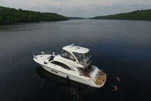 BEACH-CRAFT 2005 Sea Ray 500 Sedan Bridge Yacht For Sale in Stillwater MN