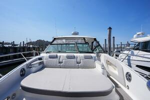 Photo 5270947 for 2023 Sea Ray 320 Sundancer  
