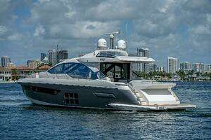  2022 Azimut S6 Yacht For Sale in Fort Lauderdale FL