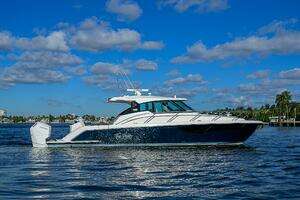  2023 Tiara Yachts 43 LE Yacht For Sale in Fort Lauderdale FL