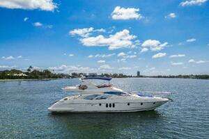 ALISA 2004 Azimut 62 Yacht For Sale in Miami Beach FL