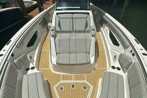 SEASOKI 2022 Pursuit S 428 Yacht For Sale in Fort Lauderdale FL