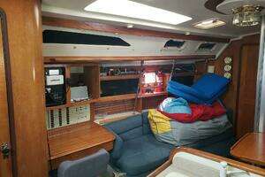 1996 Catalina 400 thumbnail 11