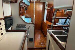 1985 Endeavour 42 thumbnail 51