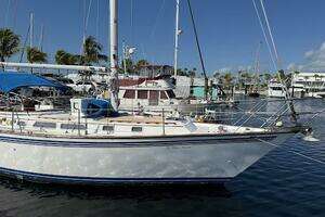 1985 Endeavour 42 thumbnail 81