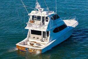 2008 Hatteras 64 Enclosed Bridge thumbnail 81