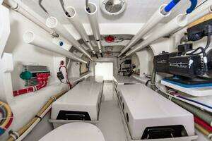 2008 Hatteras 64 Enclosed Bridge thumbnail 68