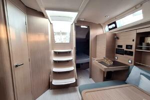 37ft Beneteau Yacht For Sale