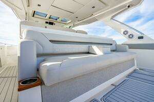 2022 Tiara Yachts 43 LS thumbnail 42