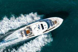 2022 Tiara Yachts 43 LS thumbnail 26