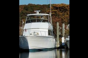 The New 122 50ft Hatteras Yacht For Sale