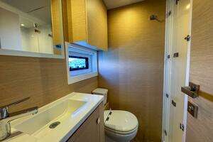 2021 Fountaine Pajot MY44 thumbnail 42