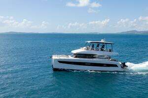 2021 Fountaine Pajot MY44 thumbnail 12