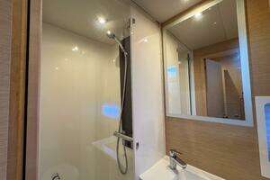 2021 Fountaine Pajot MY44 thumbnail 46