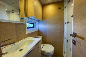 2021 Fountaine Pajot MY44 thumbnail 41