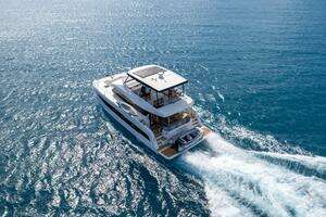 2021 Fountaine Pajot MY44 thumbnail 13